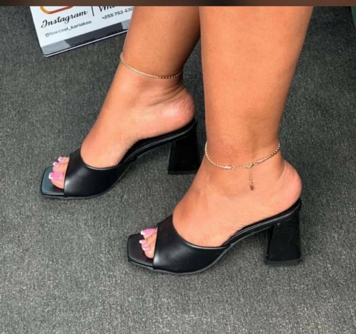 Mules à talons carrés élégants