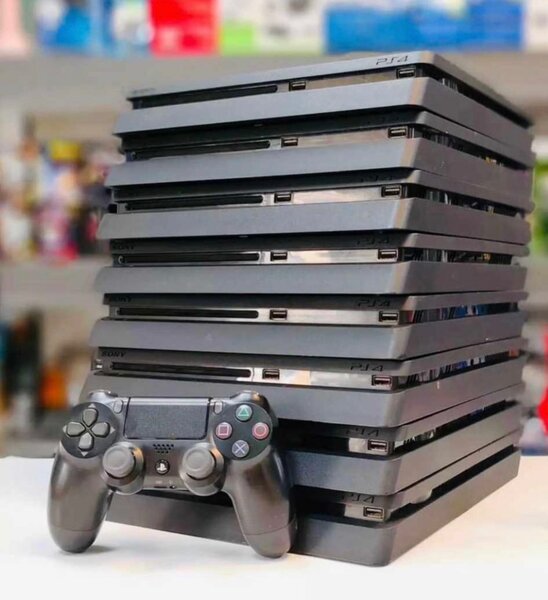 PS4 SLIM 8-25jeux +2Manettes