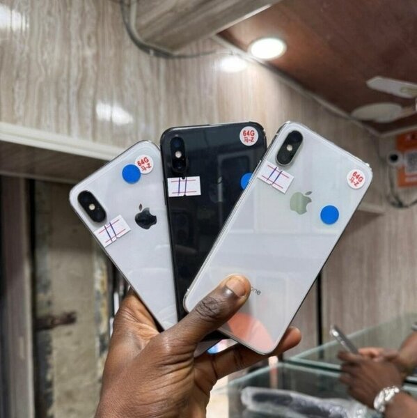 iPhone X 64 Go débloqué