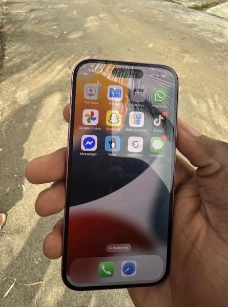 iPhone 16 Rose 128 Go