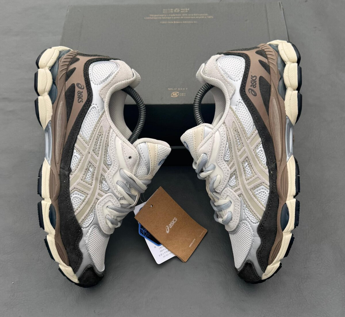 Baskets ASICS confortables