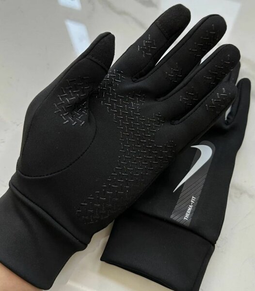 Перчатки nike не Б/У