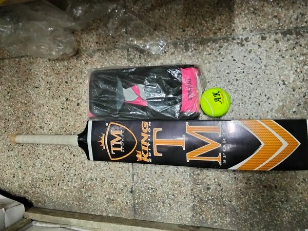 TM bat