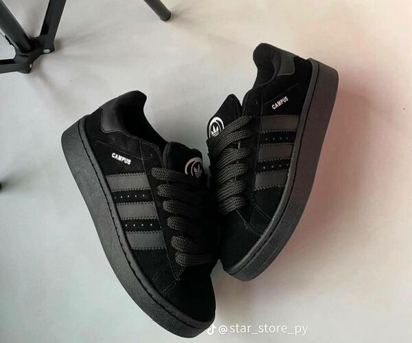 Baskets noires Campus tendance