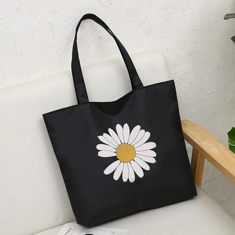 Tote bags with zipper