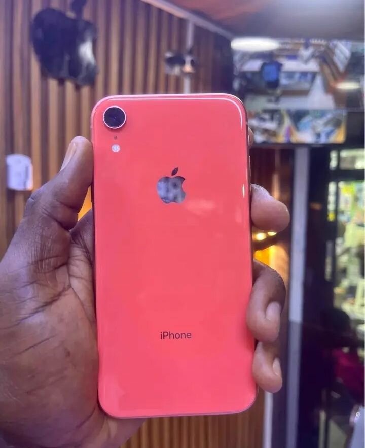 iPhone XR Rouge Intense