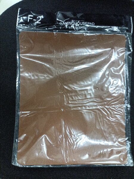 Tapis de souris gamer marron