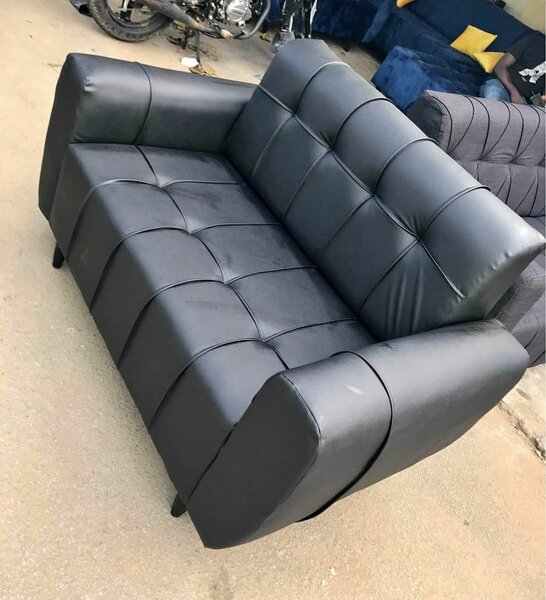 Canapé en cuir noir 3 places