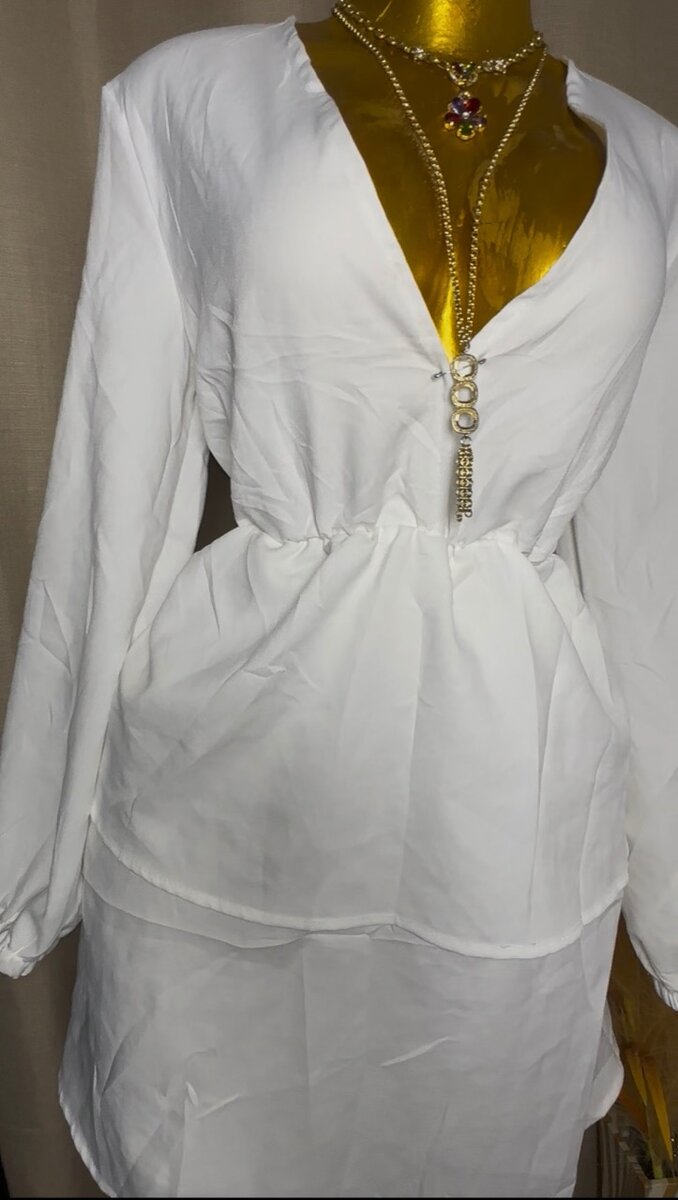 Robe Blanche Élégante Femme