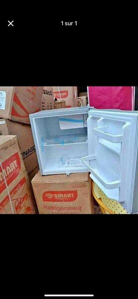 Mini réfrigérateur compact