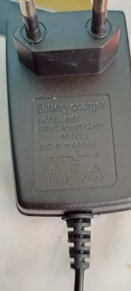 Chargeur de voiture électrique et de moto 12v et 6v