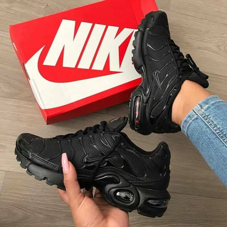 Baskets Nike Air Max noires