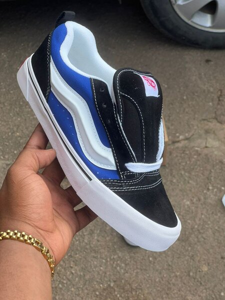Vans knu