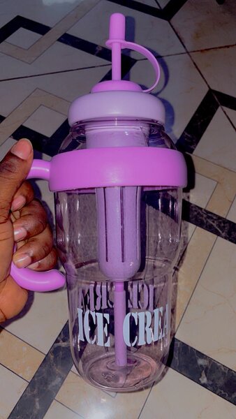 Gourde sport facile à saisir