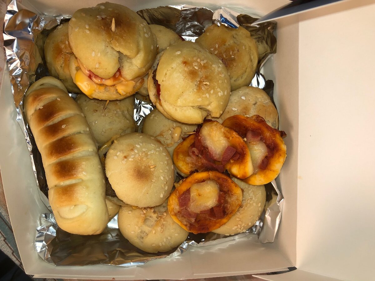 Assortiment de Mini-Pains Garni