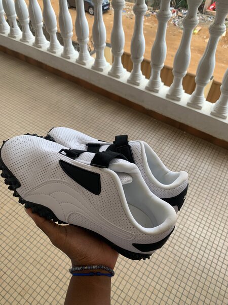 Puma mostro perf blanc