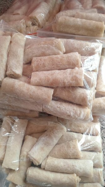 Spring rolls and samosa