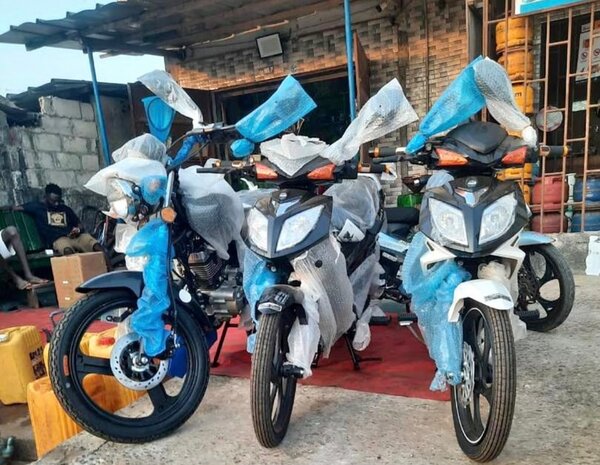 Moto KTM TRÈS PUISSANTE