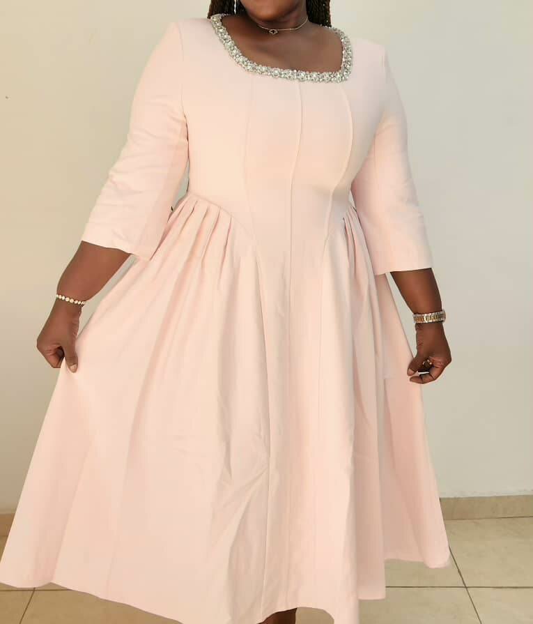 Robe élégante avec strass