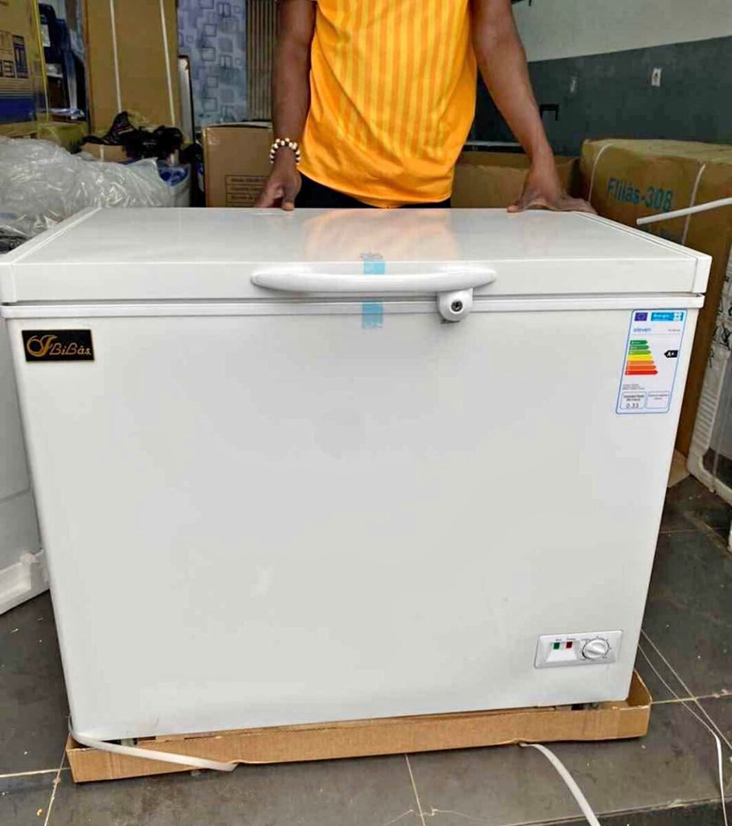 Congélateur coffre 200L