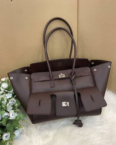 Sac à main en cuir élégant