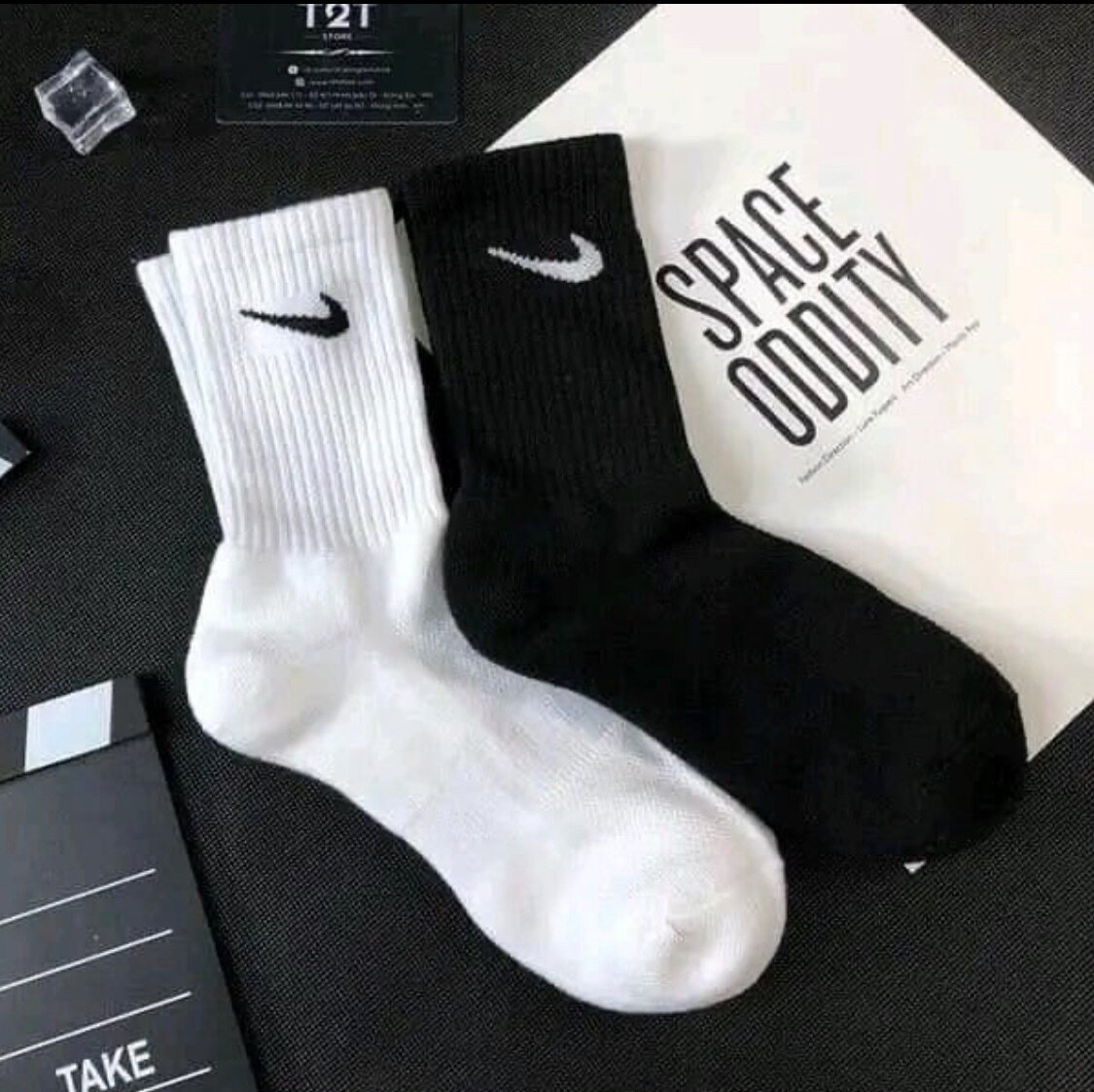 Chaussettes adidas et Nike