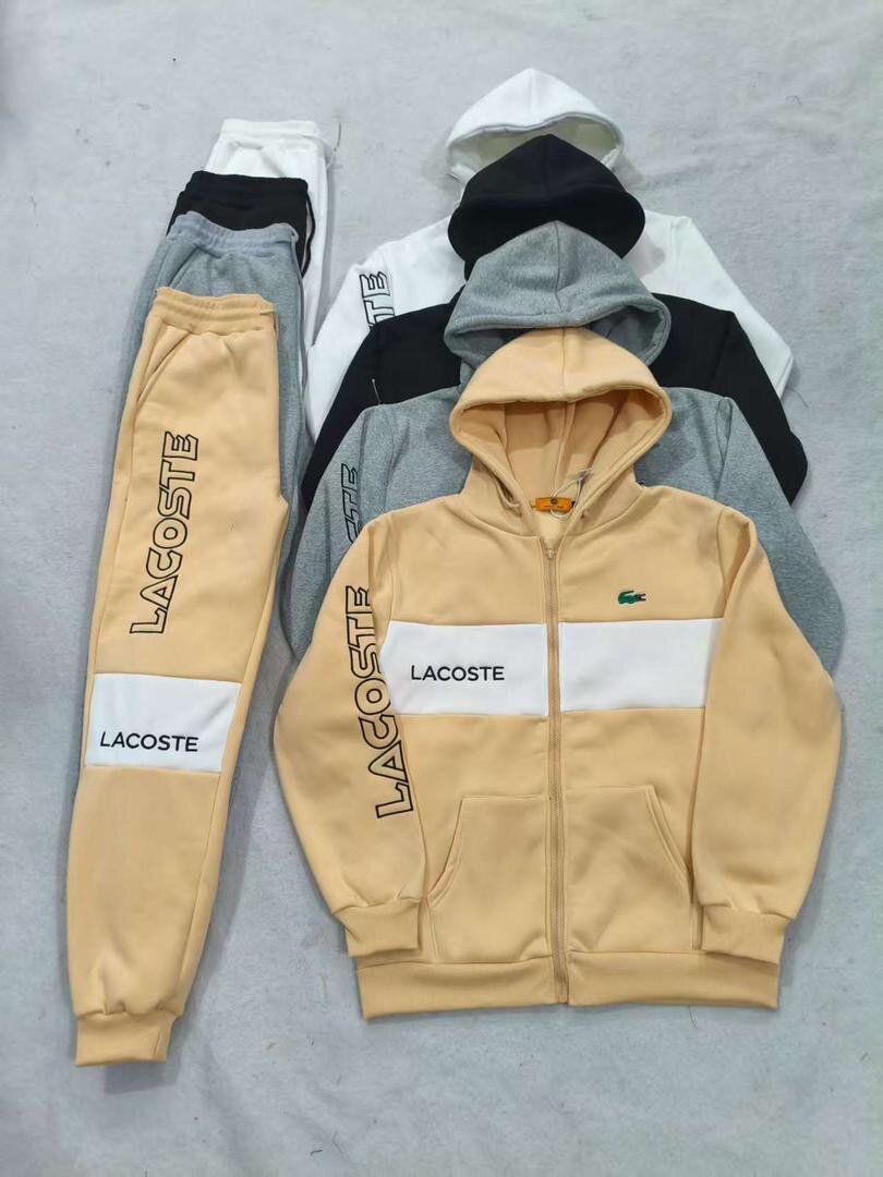 Ensemble de survêtements Lacoste