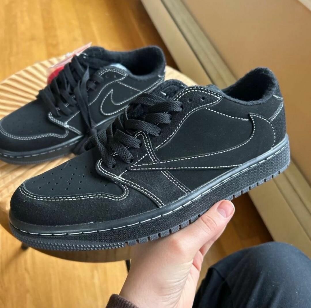 Nike SB Dunk Low Travis Scott Noir