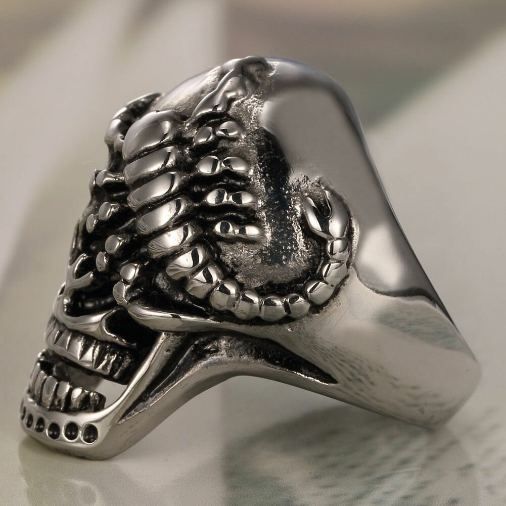 Bague inoxydable- Tête de mort