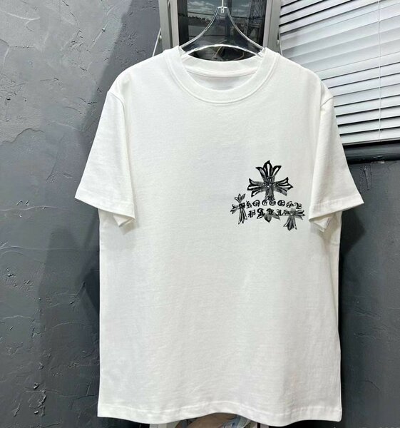 T-shirts graphiques tendance