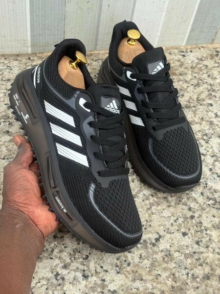 Sneakers de sport modernes