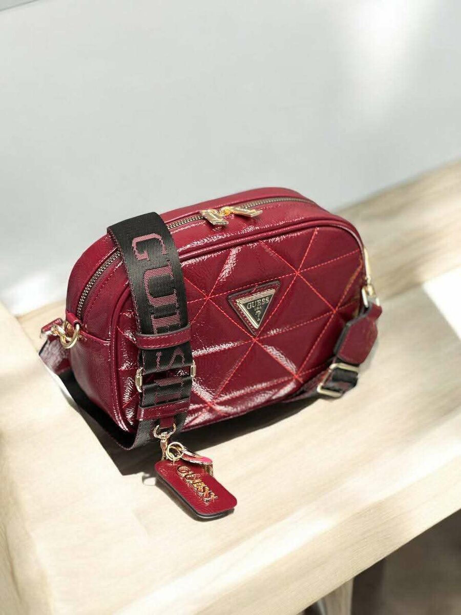 Ladies handheld bags