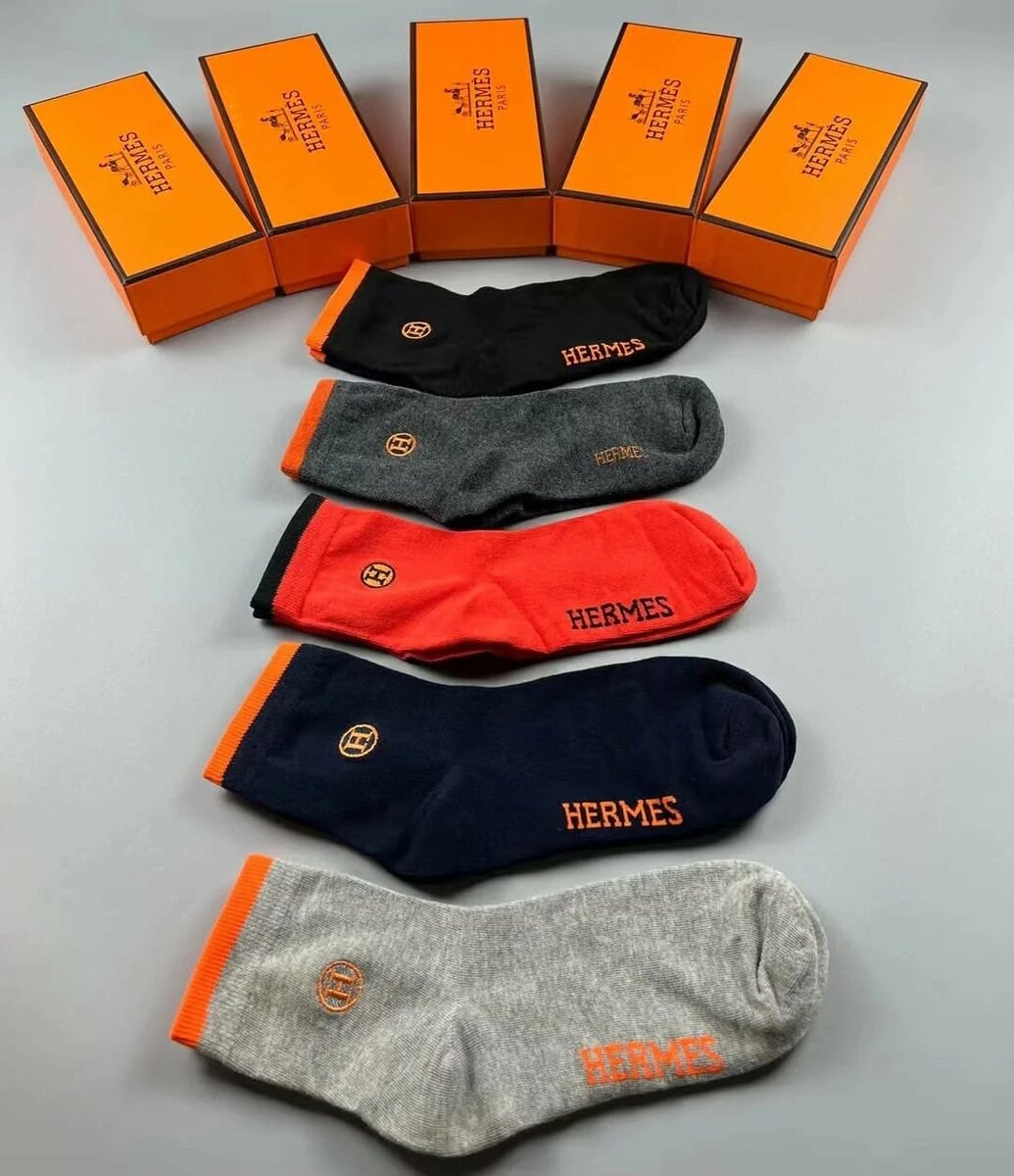 Socks with brands like Nike,New balance,Adidas,Jordan and He