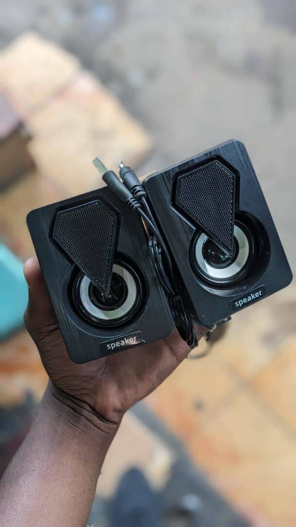 Min laptop speakers