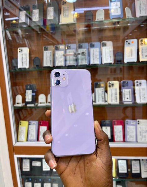 iPhone 11 simple violet 64GB