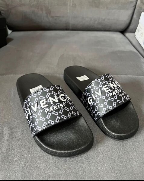 Claquettes Givenchy noires