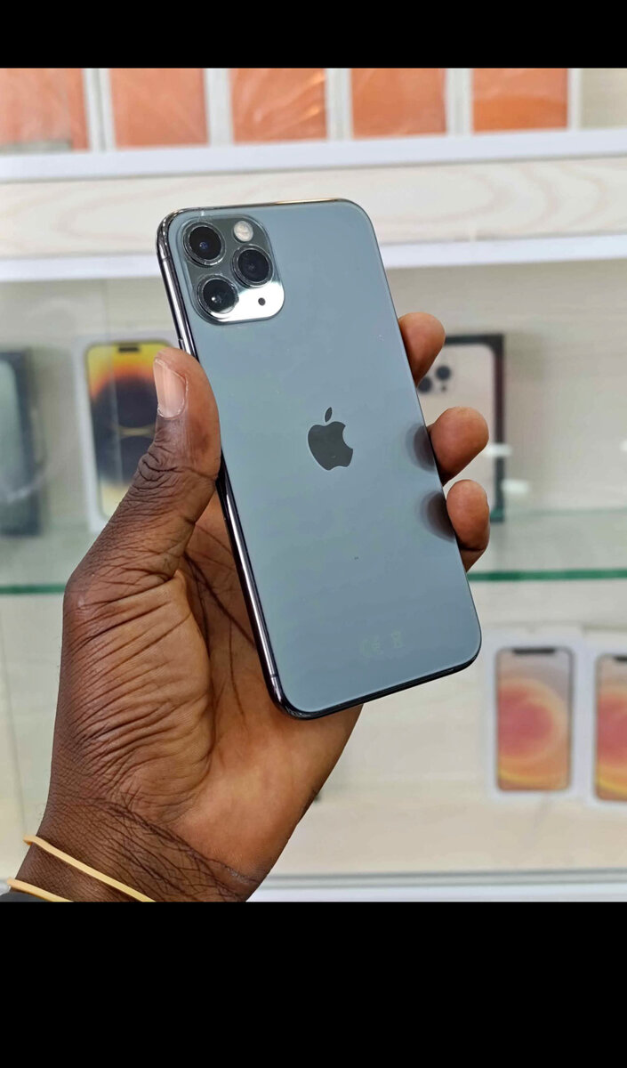 iPhone 12 Noir 128 Go Débloqué