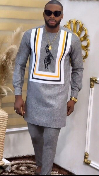 Tunique disponible très bonne qualité