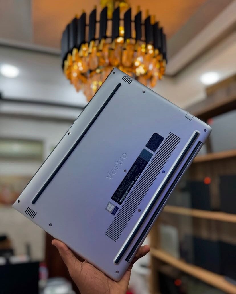 Dell Vostro 8gig ram 256gb SSD 8th Gen with 8 CPU's