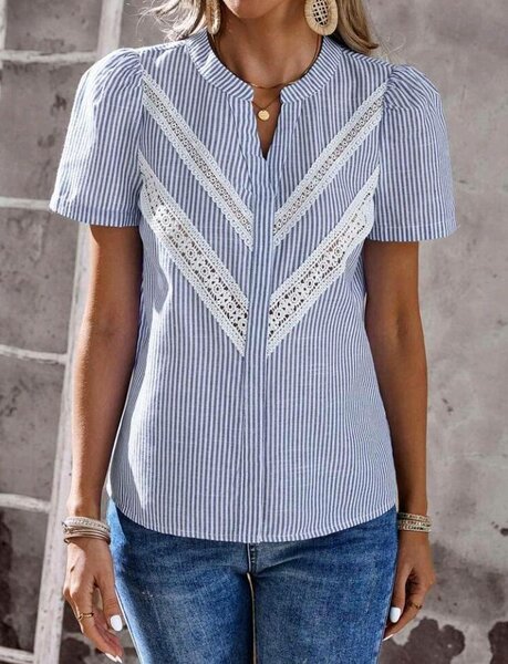 Emery Rose Blouse en Dentelle
