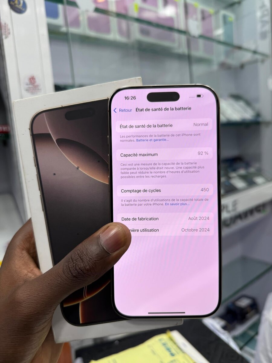 iPhone 16pro 256giga état 10