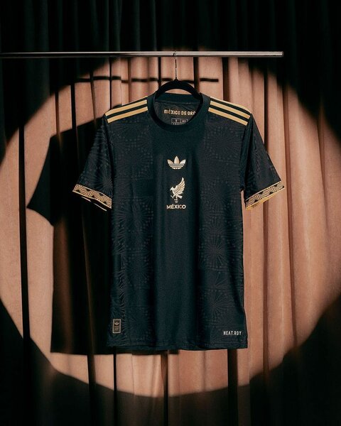 Maillot de football tendance