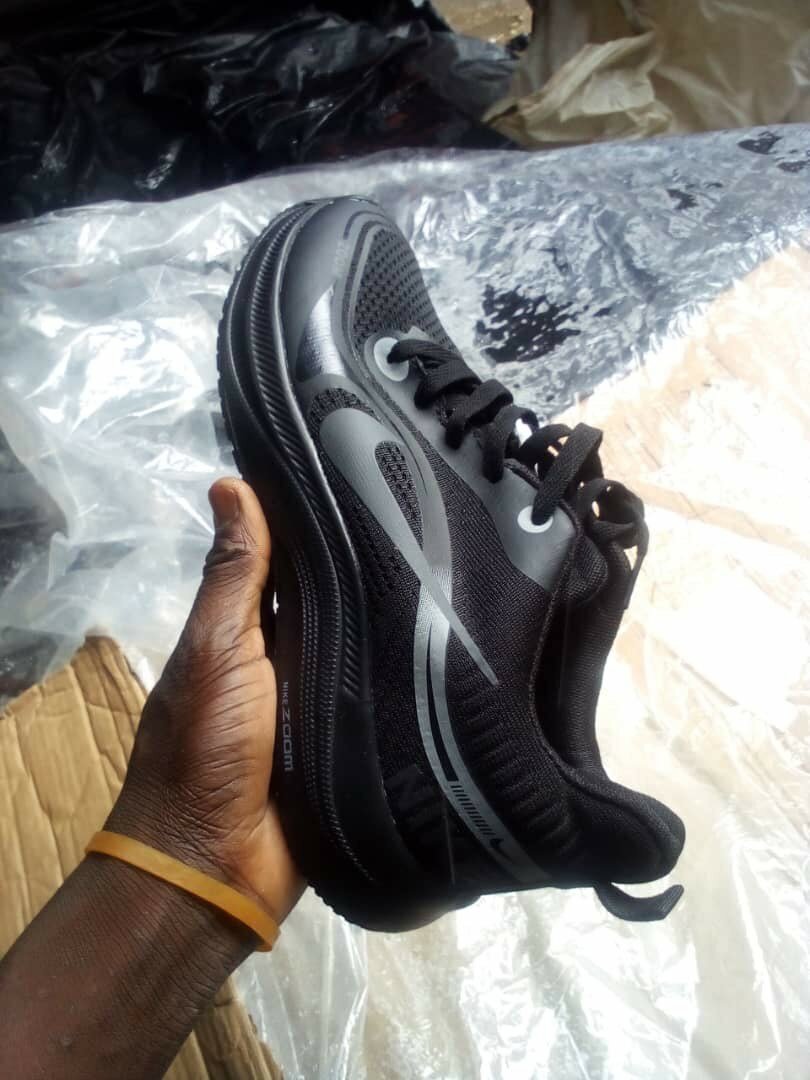 Chaussures de course noires