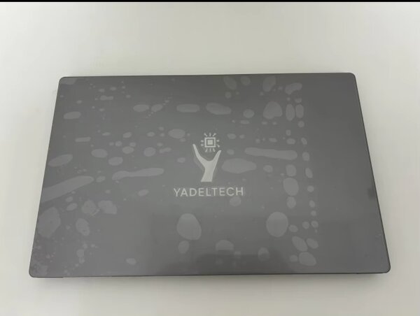 Ordinateur Yadeltech Hessid