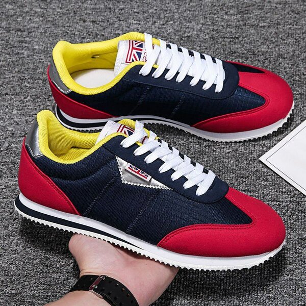 SPORTS SNEAKERS. sizes:39-44