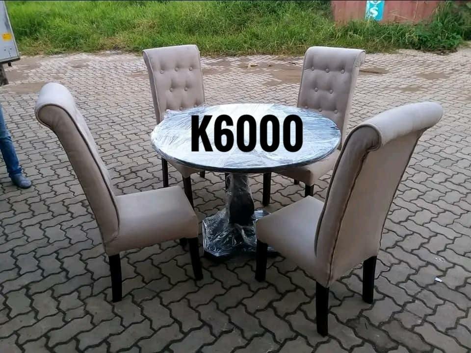 Stylish dining set (table + chairs)