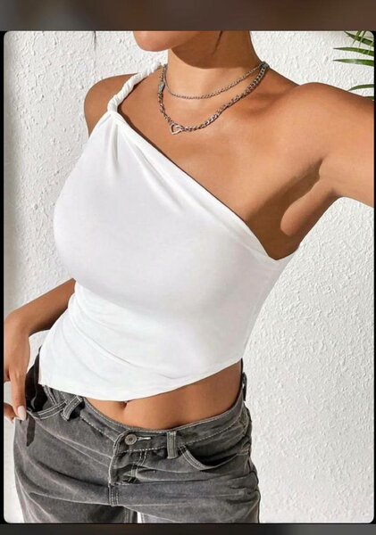 Haut asymétrique tendance