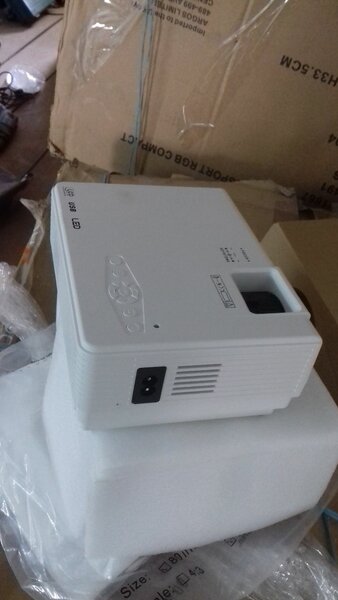 Projecteur LED Portable HD