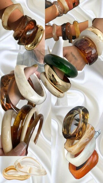 Bracelets en plastique colorés