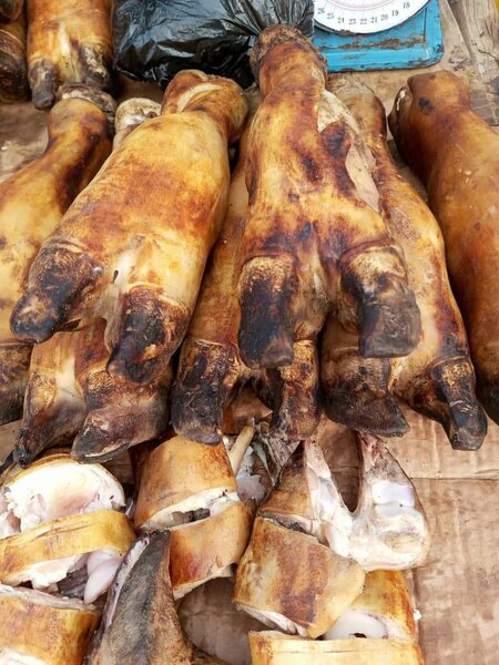 Pattes de bœuf frais